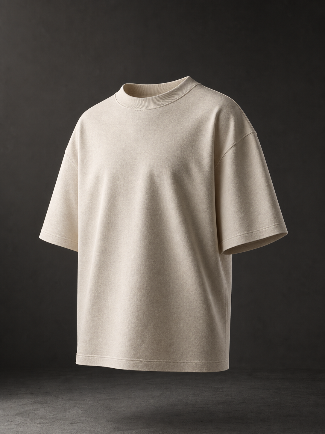 Render editorial de camiseta boxy color arena